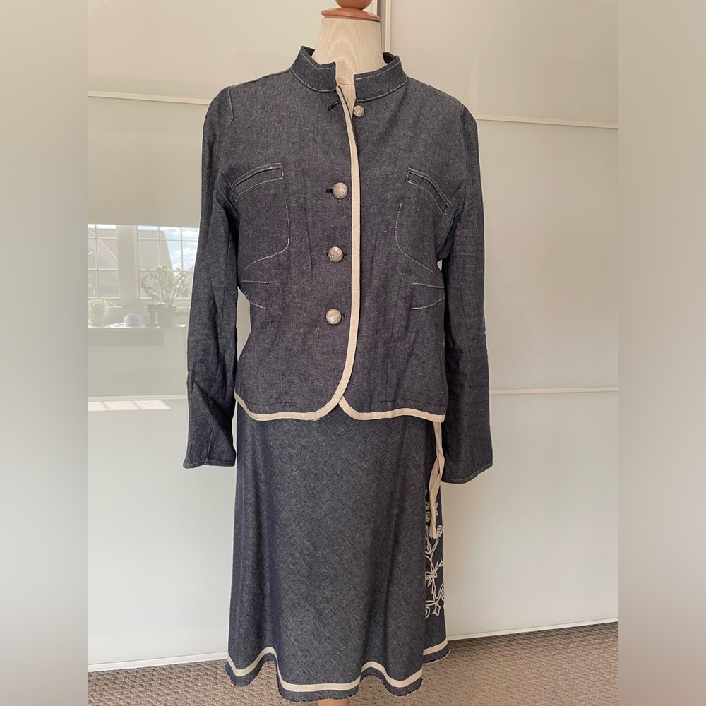 Ladies skirt and jacket